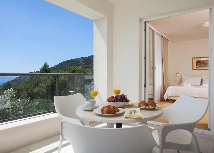 Lukic * マカルスカ