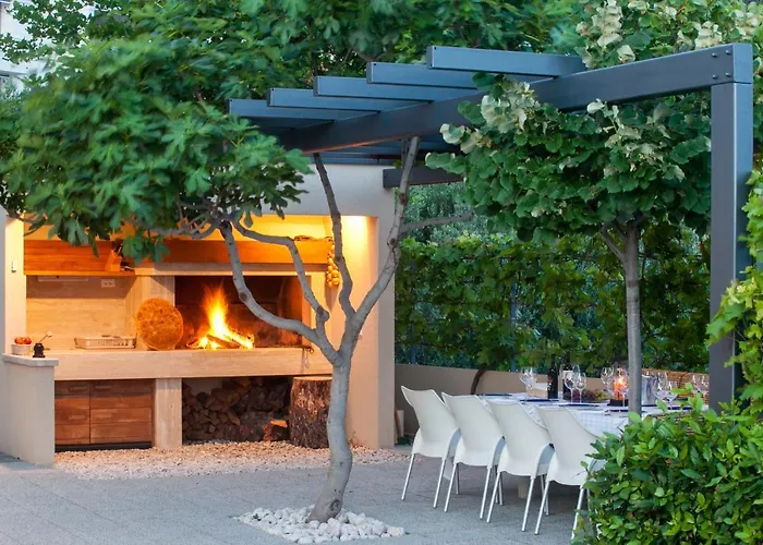 Lukic فيلة ماكارسكا