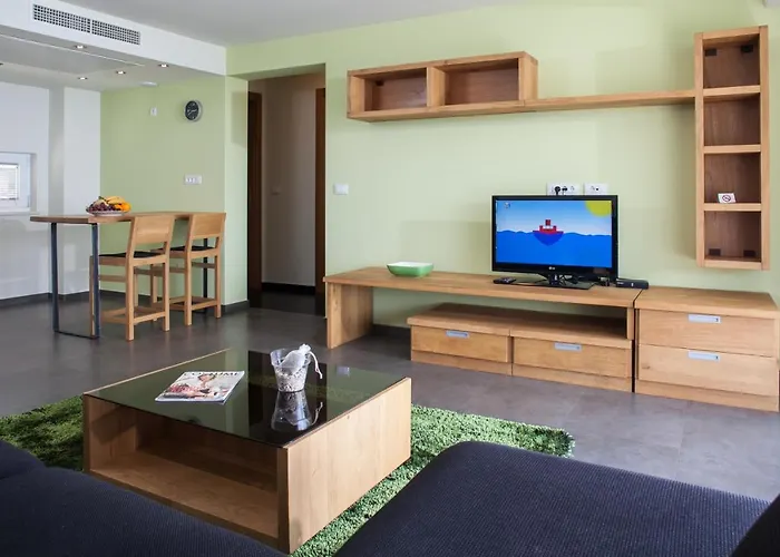 Lukic ماكارسكا